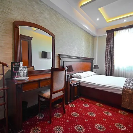 Spa Hotel Grace Forum Yerevan Exterior photo