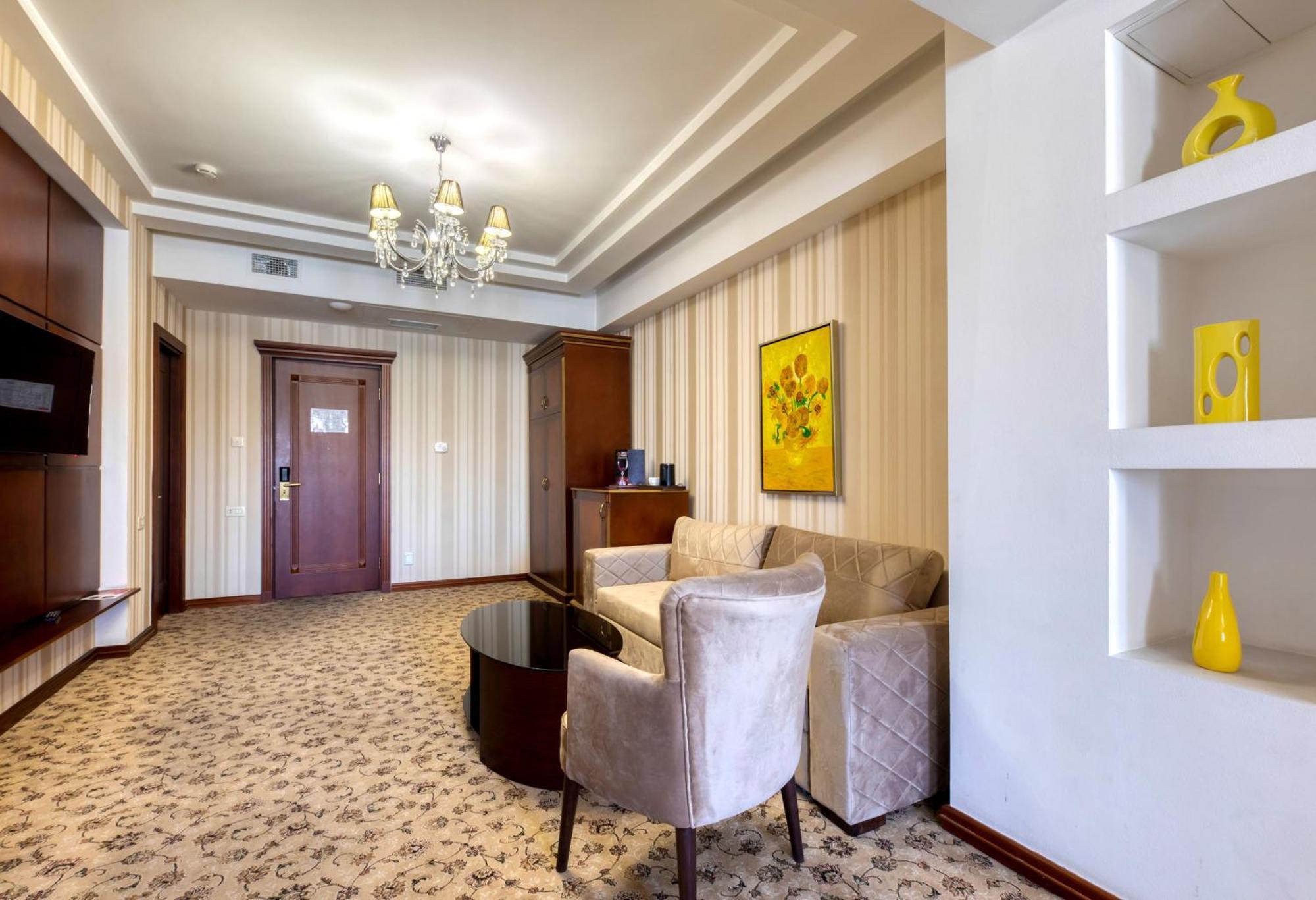 Grace Forum Hotel 4*