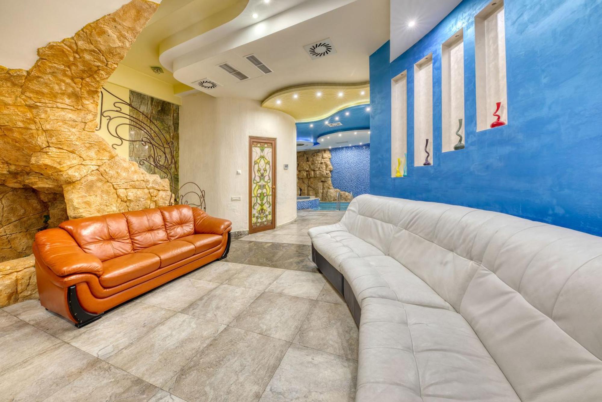 Hotel Grace Forum 4*